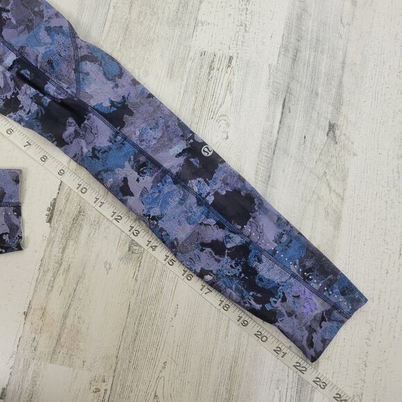 Lululemon Screen Camo Leggings Size 4 AS IS - Picture 13 of 13
